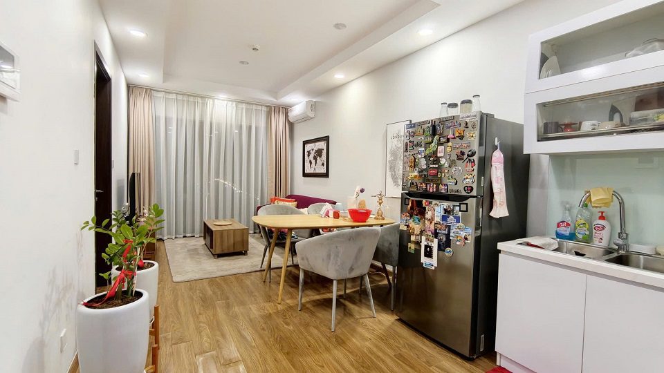 bán căn 1 ngủ + 1 full nội thất tòa C